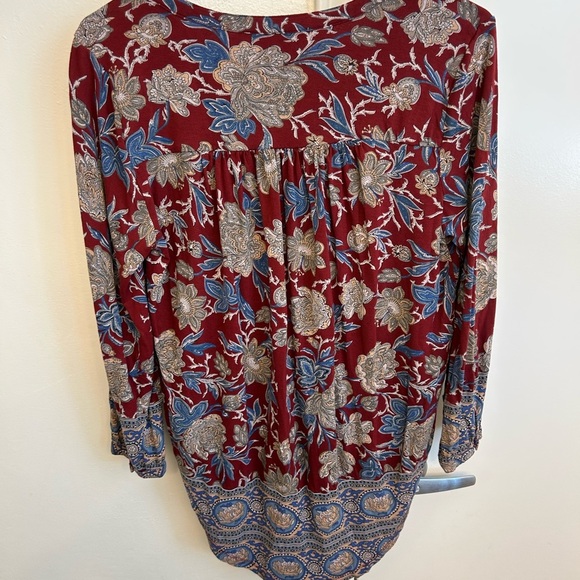 Lucky Brand Rust & Blue Floral High Low Henley Top Women’s Size Medium - Picture 6 of 7